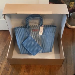 Vineyard Vines Woven Tote